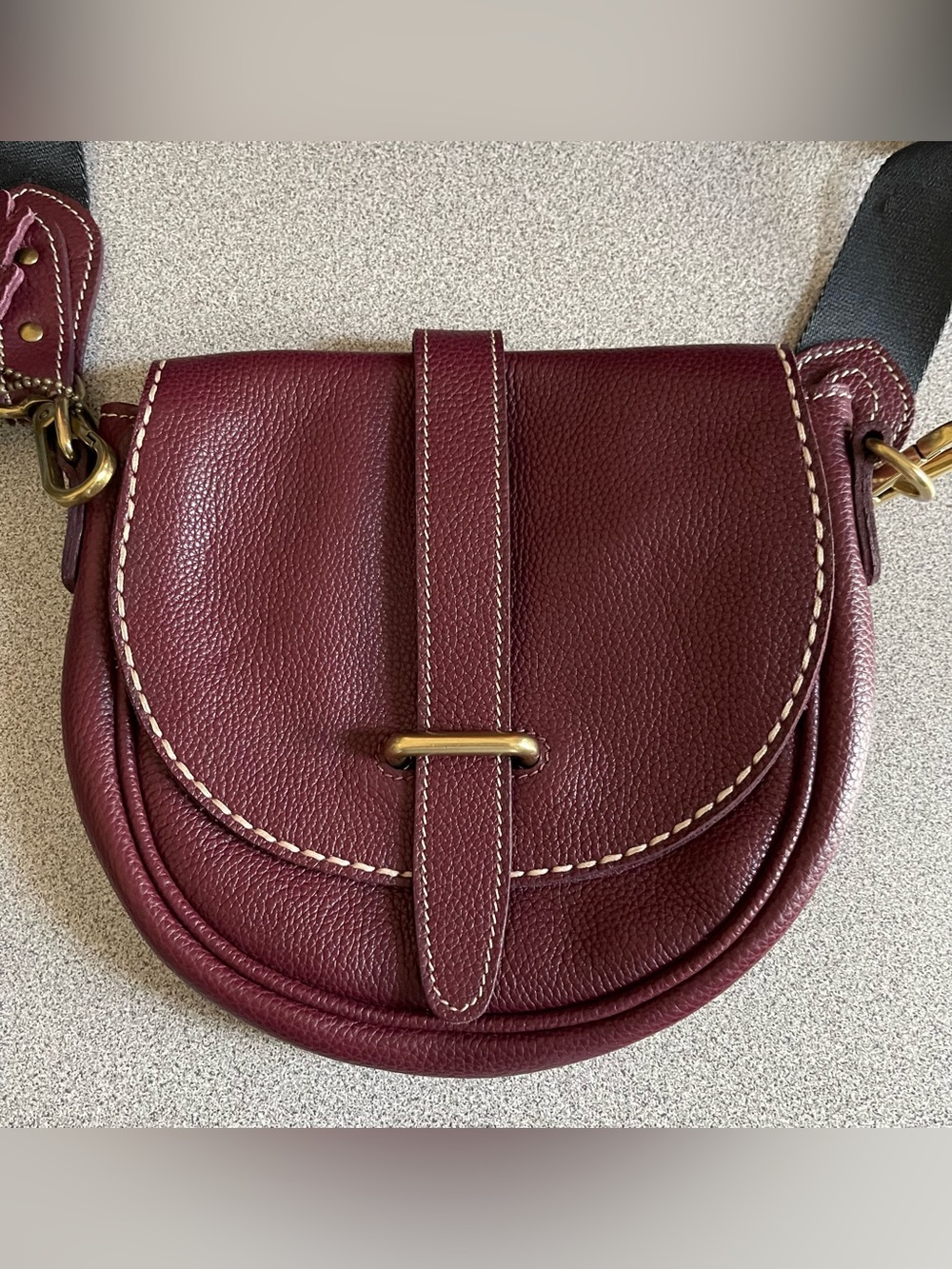 Roots  Leather Saddle Crossbody Bag in Deep Plum - Picture 5 of 14